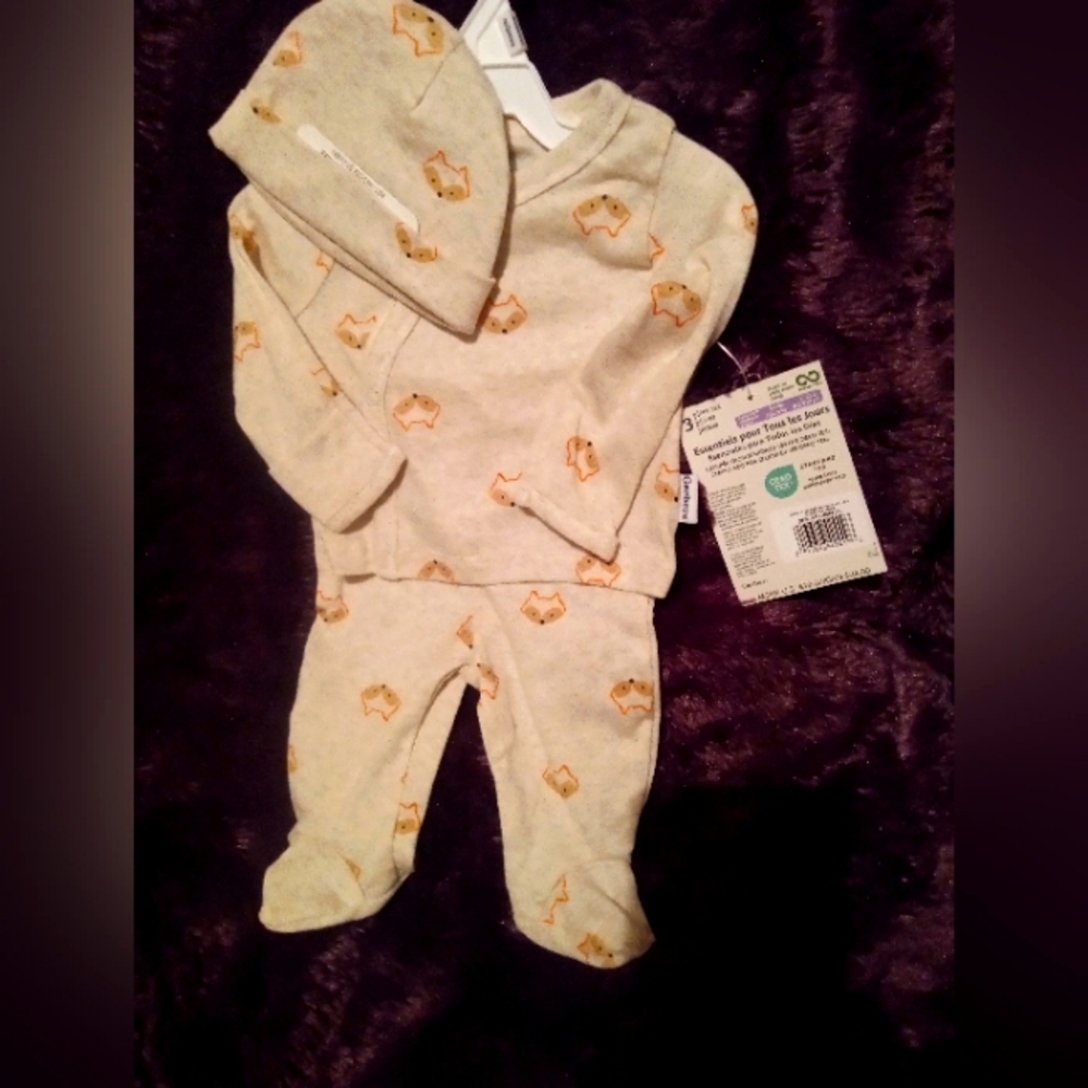 Newborn boys outfit new with tags